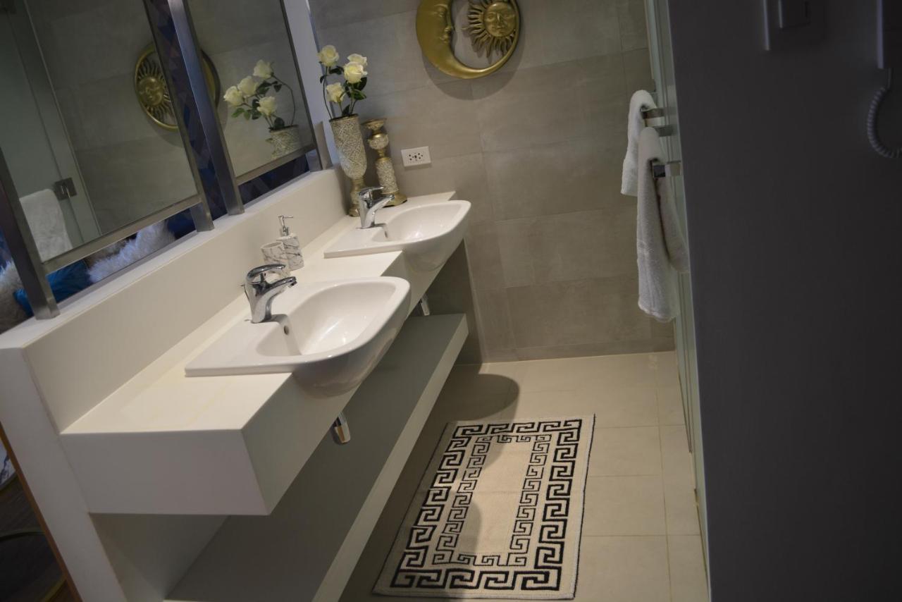 Luxxe Interior Design Condo - Novotel Residences At Acqua Private Residences Mandaluyong Buitenkant foto