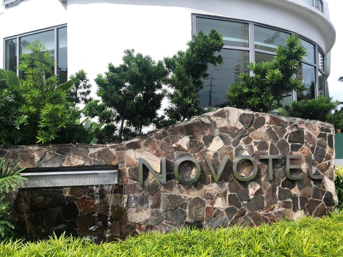 Luxxe Interior Design Condo - Novotel Residences At Acqua Private Residences Mandaluyong Buitenkant foto