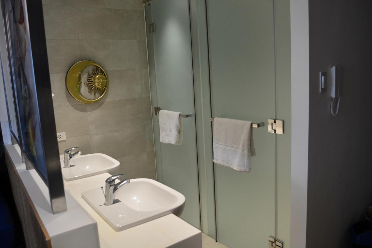 Luxxe Interior Design Condo - Novotel Residences At Acqua Private Residences Mandaluyong Buitenkant foto